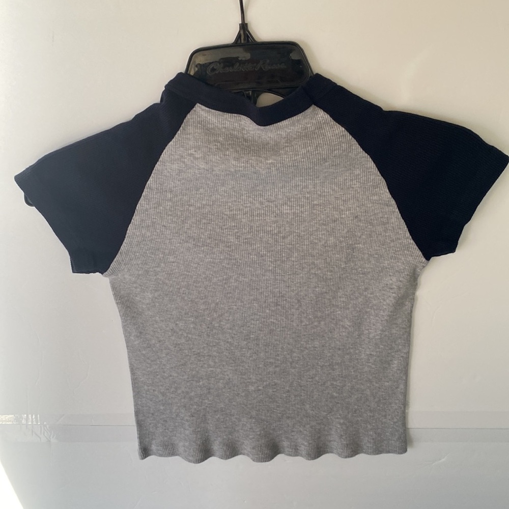 Brandy Melville Gray Blue Crop Top One Size - Picture 2 of 3